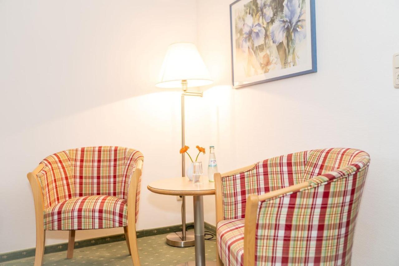 באד גריסבאך Hotel Garni Christl מראה חיצוני תמונה