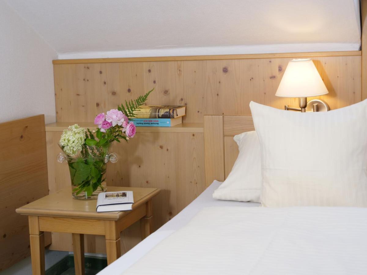 באד גריסבאך Hotel Garni Christl מראה חיצוני תמונה
